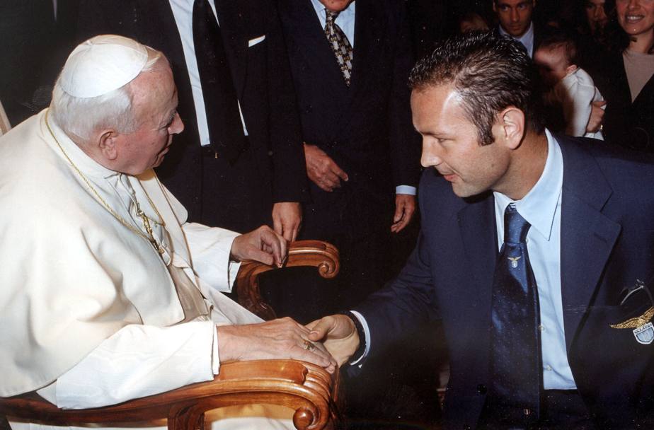L&#39;incontro con papa Giovanni Paolo II il 27 ottobre 2000 (Ap)